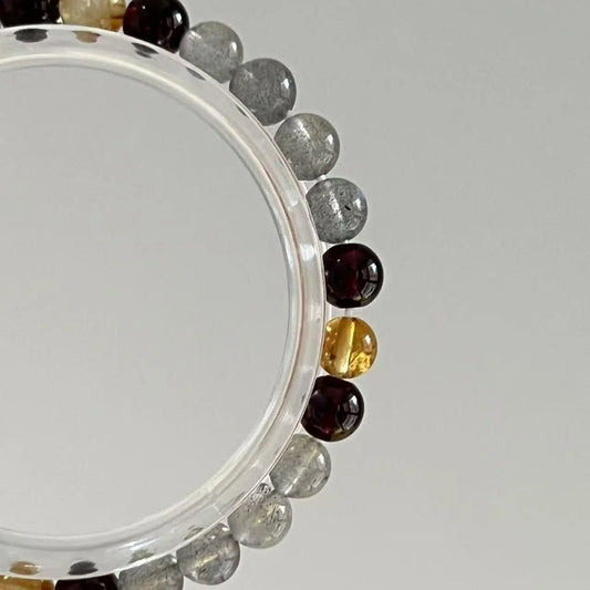 Baihu Crystal Vein Crystal Bracelect - Squooshland
